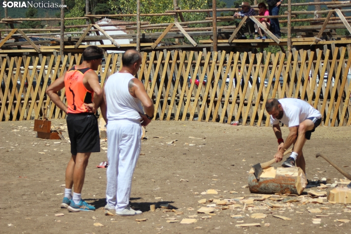 La tradici&oacute;n de la madera se convierte en espect&aacute;culo en Vinuesa 