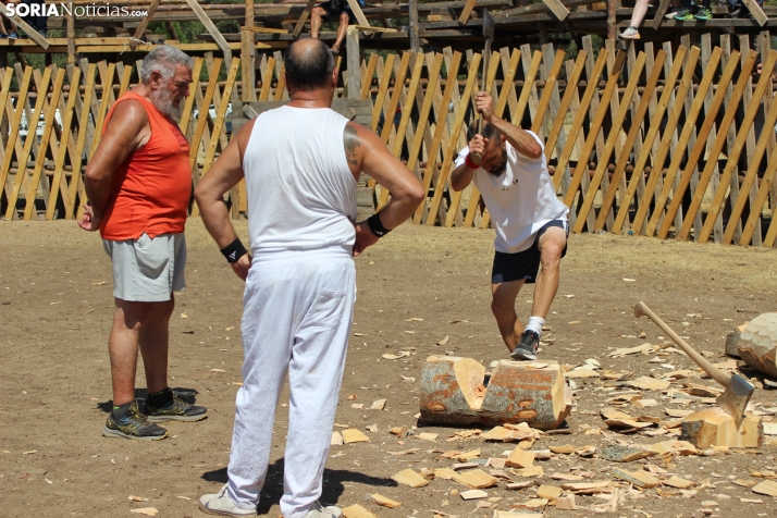 La tradici&oacute;n de la madera se convierte en espect&aacute;culo en Vinuesa 