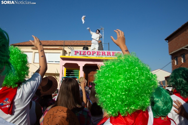 Disfraces en las fiestas de Tardelcuende 2026