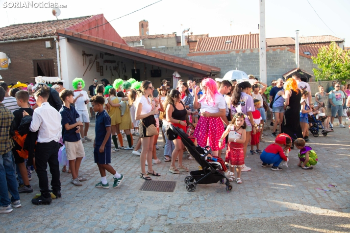 Disfraces en las fiestas de Tardelcuende 2026