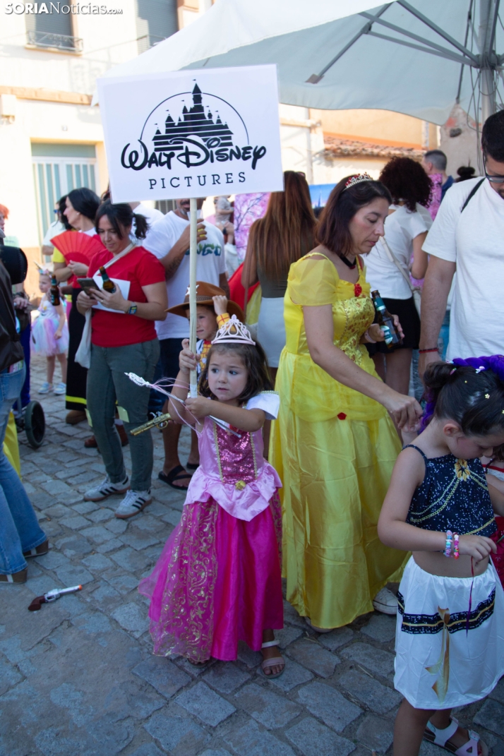 Disfraces en las fiestas de Tardelcuende 2026