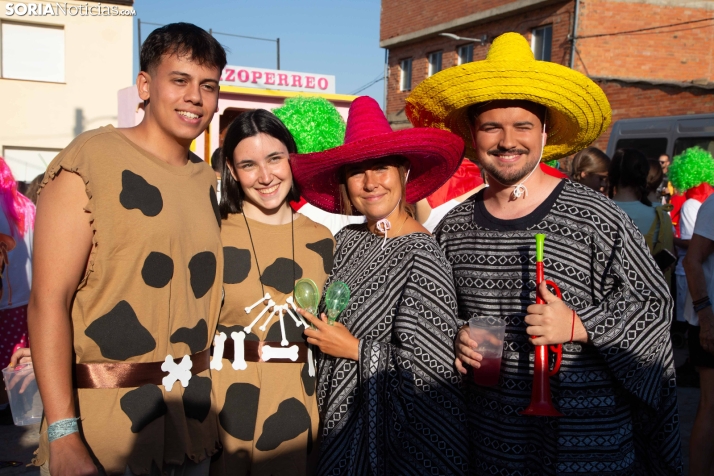 Disfraces en las fiestas de Tardelcuende 2026