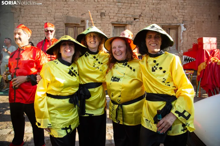 Disfraces en las fiestas de Tardelcuende 2026