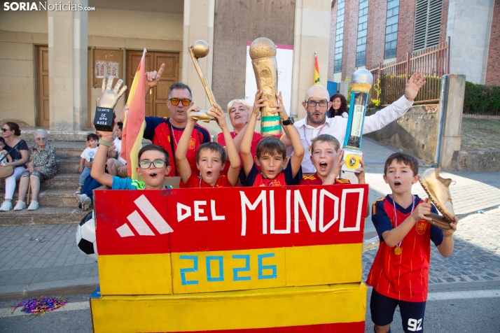 Disfraces en las fiestas de Tardelcuende 2026