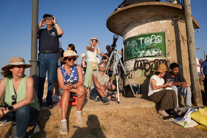 Fotos: Almaz&aacute;n re&uacute;ne astronom&iacute;a, patrimonio y cultura bajo el eclipse