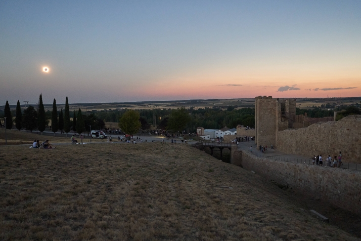 Fotos: Almaz&aacute;n re&uacute;ne astronom&iacute;a, patrimonio y cultura bajo el eclipse