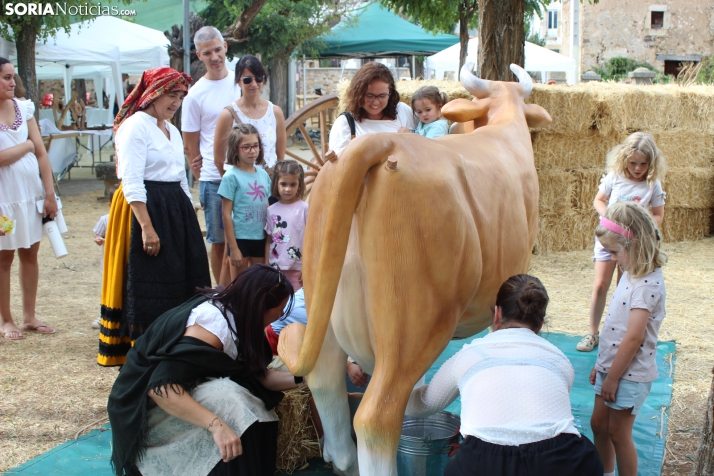 En im&aacute;genes: Valdeavellano de Tera vuelve a presumir de su mantequilla con su tradicional feria