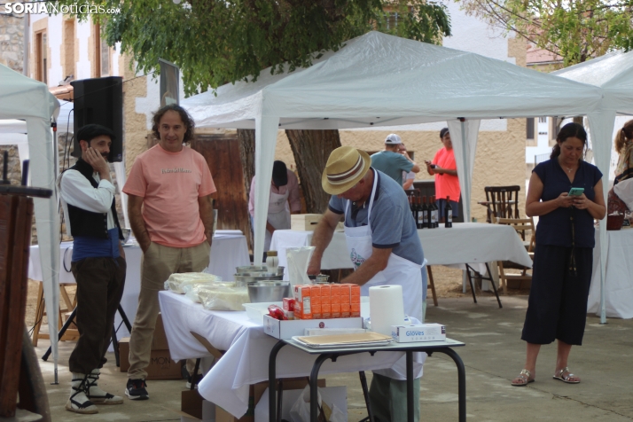 En im&aacute;genes: Valdeavellano de Tera vuelve a presumir de su mantequilla con su tradicional feria