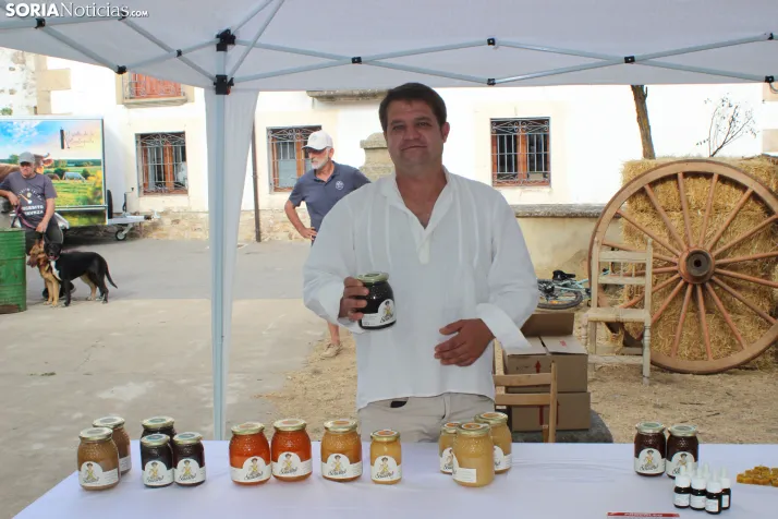 En im&aacute;genes: Valdeavellano de Tera vuelve a presumir de su mantequilla con su tradicional feria