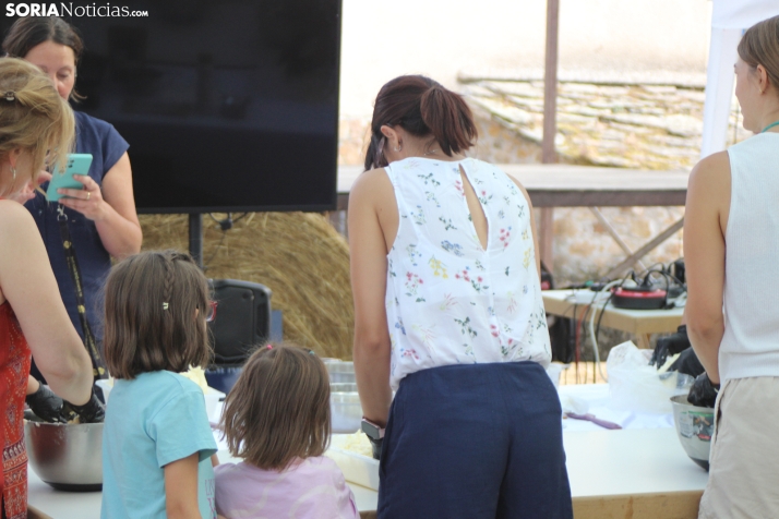 En im&aacute;genes: Valdeavellano de Tera vuelve a presumir de su mantequilla con su tradicional feria