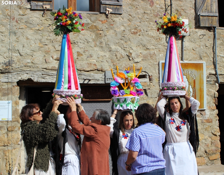 GALER&Iacute;A | Las M&oacute;ndidas y el Ramo, una tradici&oacute;n que perdura en Sarnago