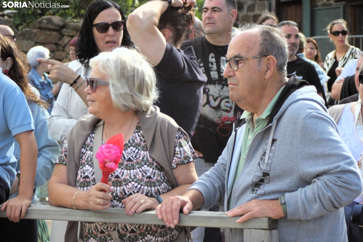 GALER&Iacute;A | Las M&oacute;ndidas y el Ramo, una tradici&oacute;n que perdura en Sarnago
