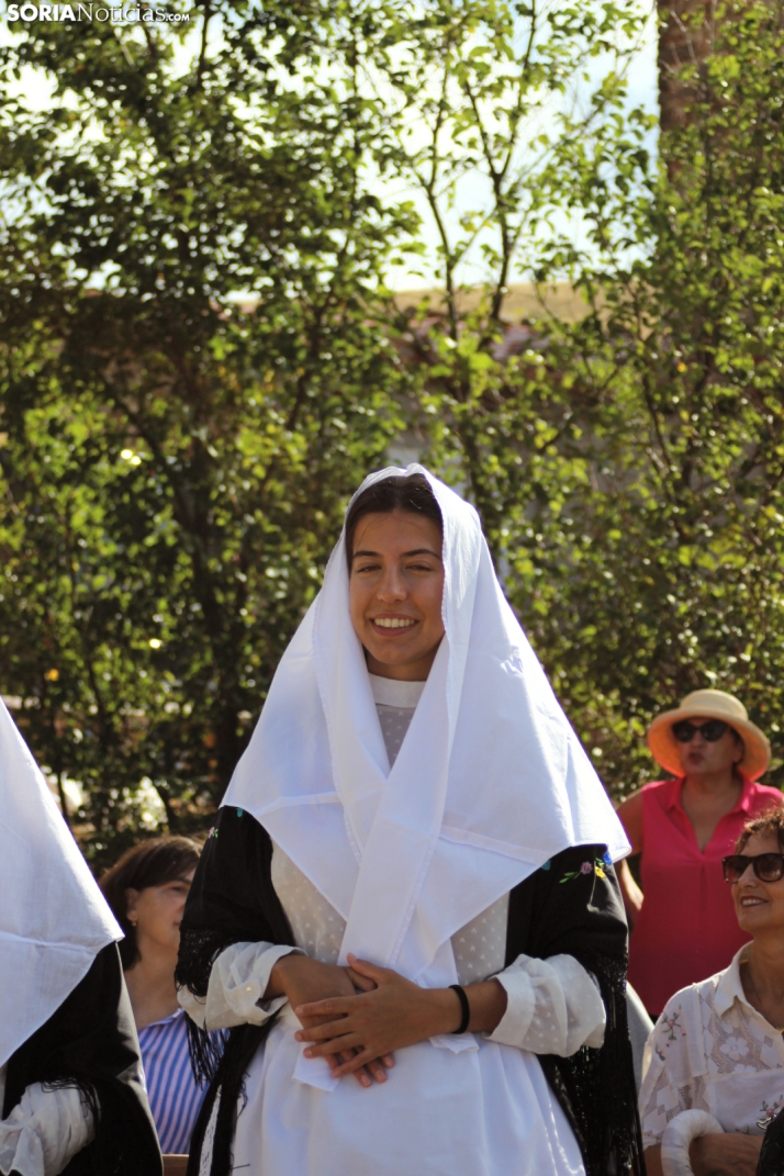 GALER&Iacute;A | Las M&oacute;ndidas y el Ramo, una tradici&oacute;n que perdura en Sarnago