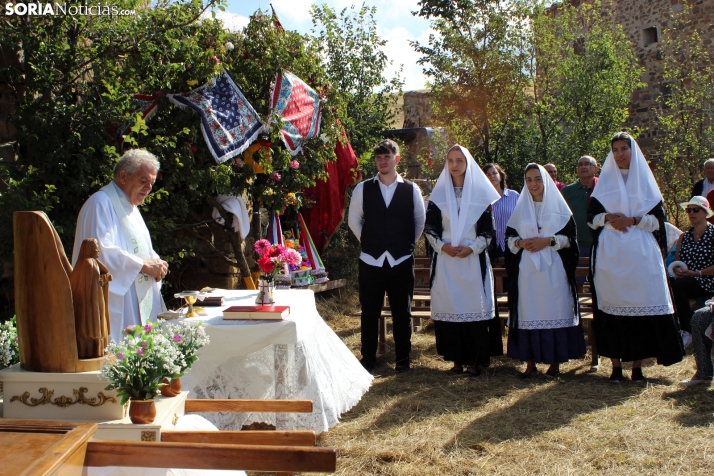 GALER&Iacute;A | Las M&oacute;ndidas y el Ramo, una tradici&oacute;n que perdura en Sarnago