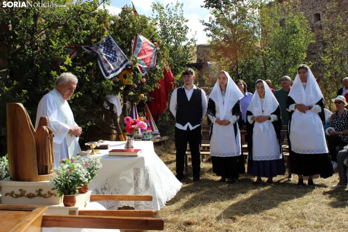 GALER&Iacute;A | Las M&oacute;ndidas y el Ramo, una tradici&oacute;n que perdura en Sarnago