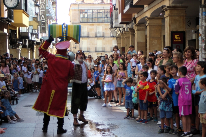 &iexcl;Preparados, listos&hellip; locura! 'RUM RUM&hellip; Trasto Karts' hacen disfrutar a ni&ntilde;os y mayo