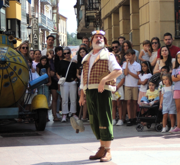 &iexcl;Preparados, listos&hellip; locura! 'RUM RUM&hellip; Trasto Karts' hacen disfrutar a ni&ntilde;os y mayo