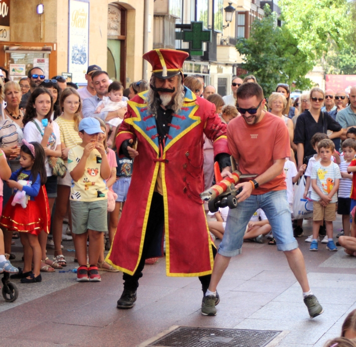 &iexcl;Preparados, listos&hellip; locura! 'RUM RUM&hellip; Trasto Karts' hacen disfrutar a ni&ntilde;os y mayo