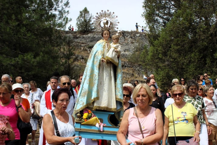 GALER&Iacute;A | Devoci&oacute;n y naturaleza, en el Ca&ntilde;&oacute;n del r&iacute;o Lobos, con la Virgen d