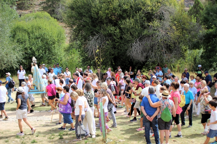 GALER&Iacute;A | Devoci&oacute;n y naturaleza, en el Ca&ntilde;&oacute;n del r&iacute;o Lobos, con la Virgen d