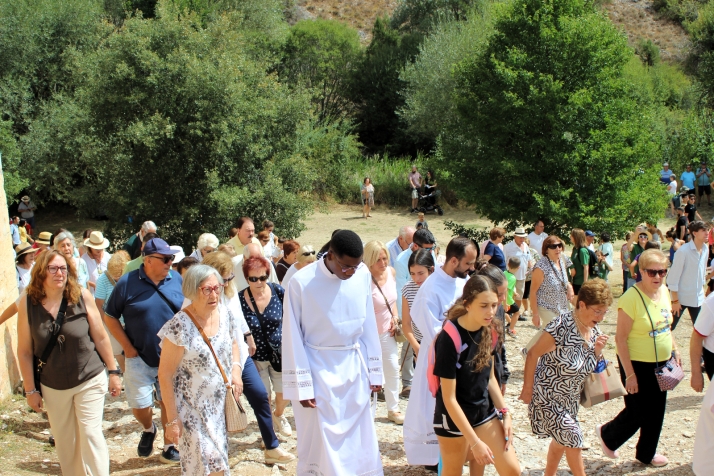 GALER&Iacute;A | Devoci&oacute;n y naturaleza, en el Ca&ntilde;&oacute;n del r&iacute;o Lobos, con la Virgen d