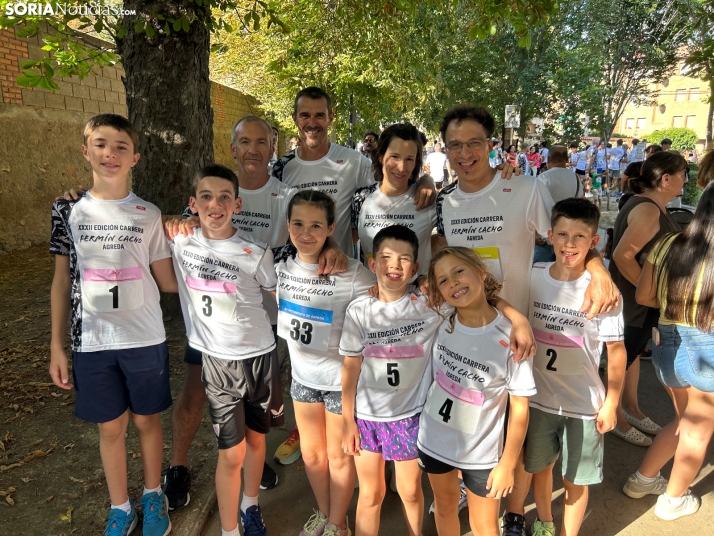 Fotos: &Aacute;greda sigue honrando a Ferm&iacute;n Cacho con una multitudinaria carrera