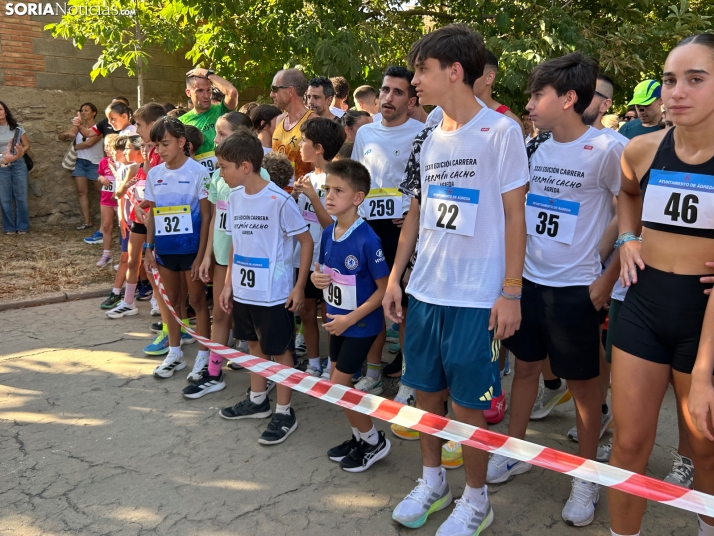 Fotos: &Aacute;greda sigue honrando a Ferm&iacute;n Cacho con una multitudinaria carrera
