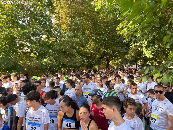 Fotos: &Aacute;greda sigue honrando a Ferm&iacute;n Cacho con una multitudinaria carrera