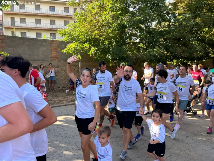 Fotos: &Aacute;greda sigue honrando a Ferm&iacute;n Cacho con una multitudinaria carrera
