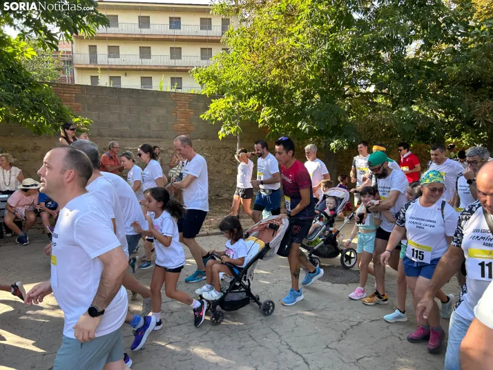 Fotos: &Aacute;greda sigue honrando a Ferm&iacute;n Cacho con una multitudinaria carrera