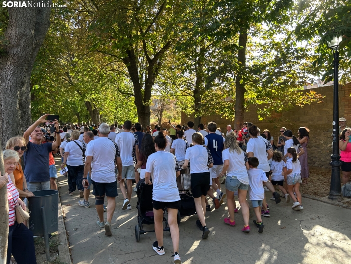 Fotos: &Aacute;greda sigue honrando a Ferm&iacute;n Cacho con una multitudinaria carrera