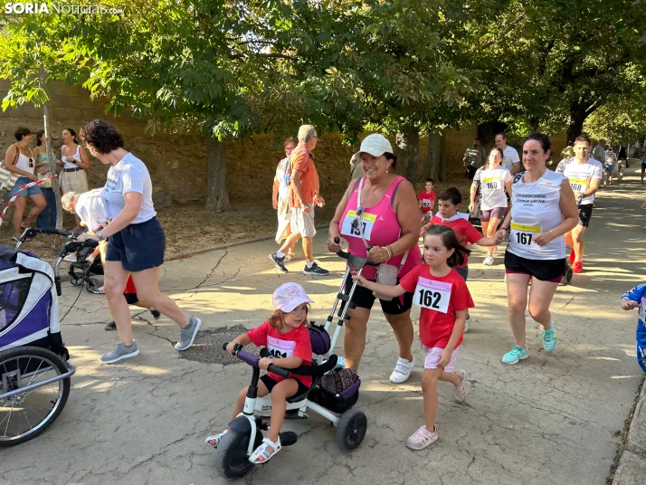 Fotos: &Aacute;greda sigue honrando a Ferm&iacute;n Cacho con una multitudinaria carrera