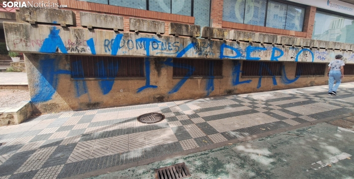 Doce años después, los vandalicos vuelven a dejar su sello en la ciudad