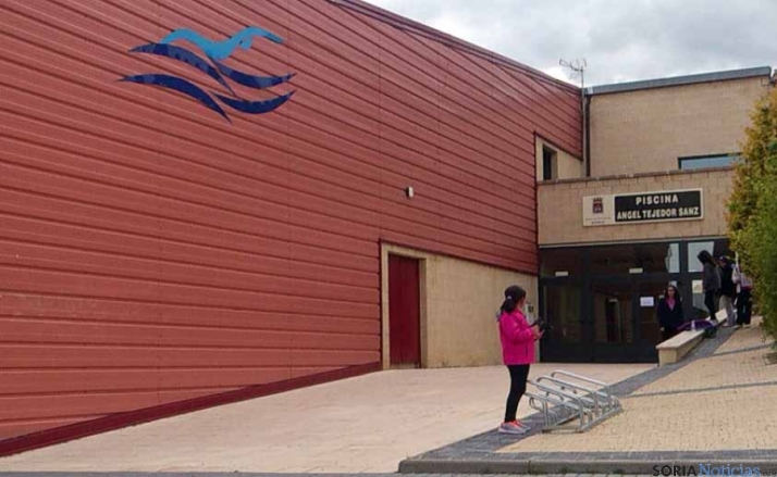Los socorristas temen que los nuevos horarios de las piscinas municipales lleven a cierres imprevistos