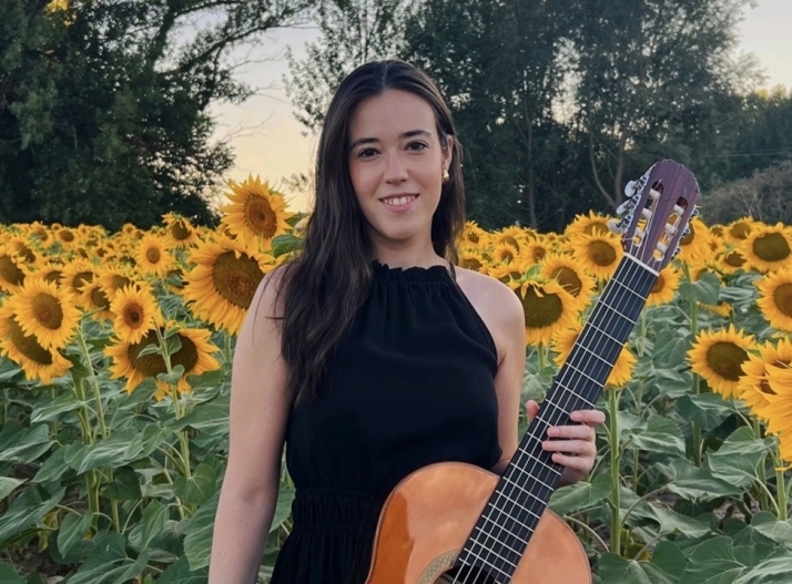 La guitarrista soriana Laura Poza ofrece un recital gratuito este martes en el Casino