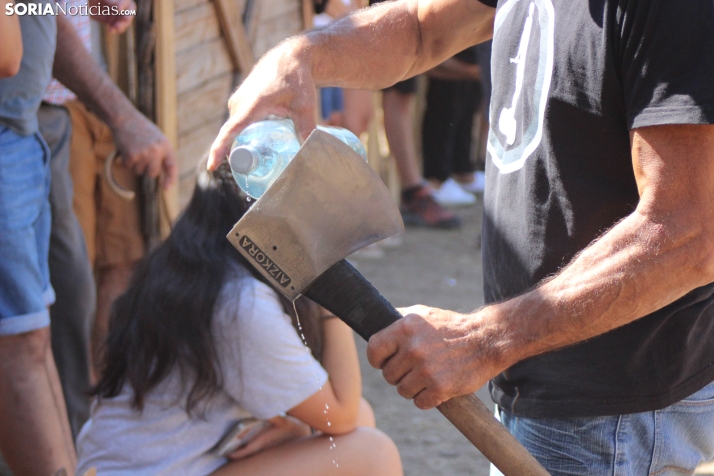 La tradici&oacute;n de la madera se convierte en espect&aacute;culo en Vinuesa 