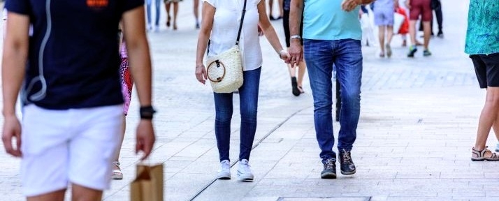 La población extranjera crece un 4,6% en el último año y evita un nuevo descenso demográfico