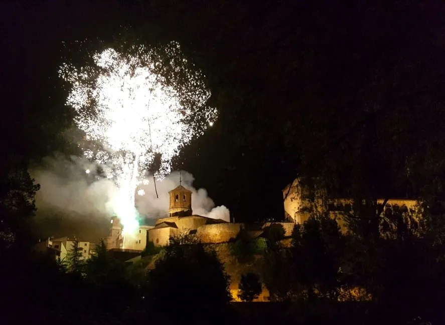 Derrumbe Palacio de Almazán: suspenden fuegos artificiales