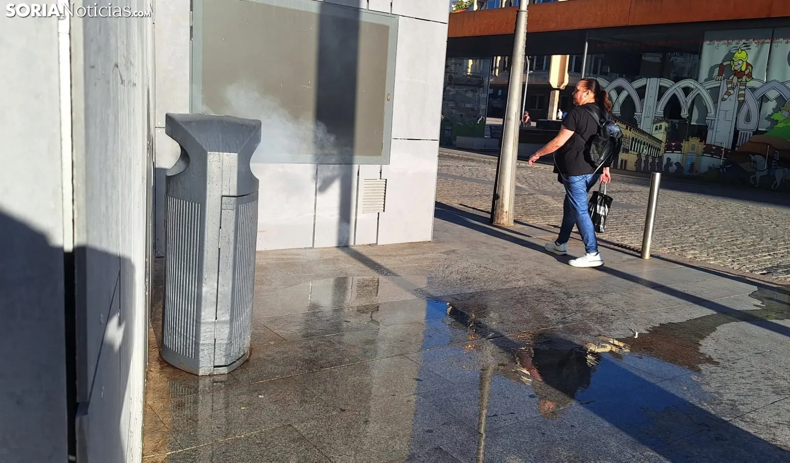 La papelera despidiendo humo. /PC