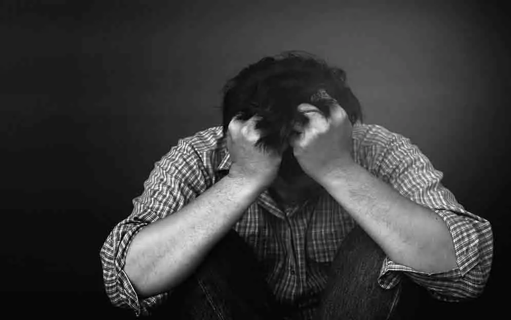 La tasa de mortalidad por suicidio en España desciende 7,71 puntos
