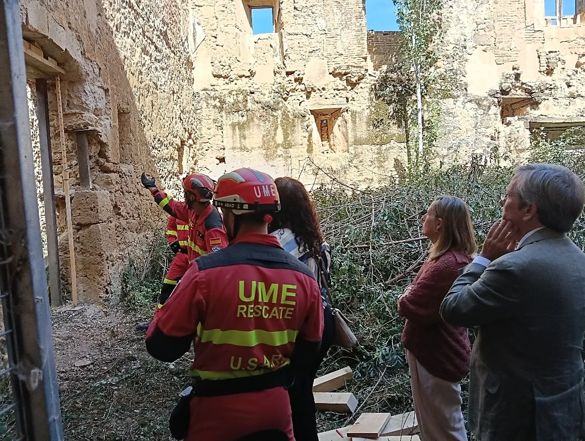 Foto 2 - La Junta apoya las jornadas de instrucci&oacute;n de la UME