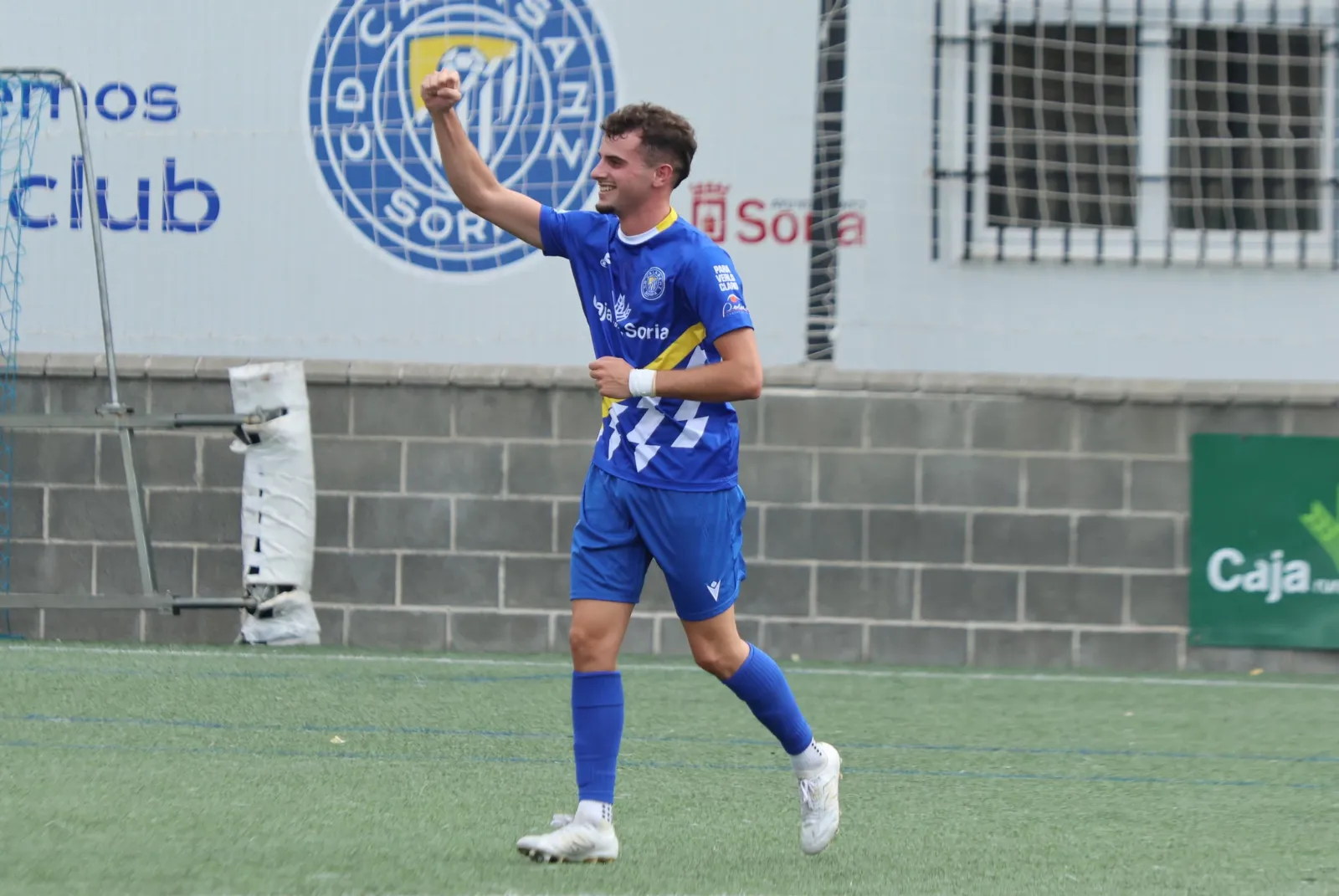 Adrián Martínez, el autor de un gol histórico para el Calasanz: Lo celebré como un loco