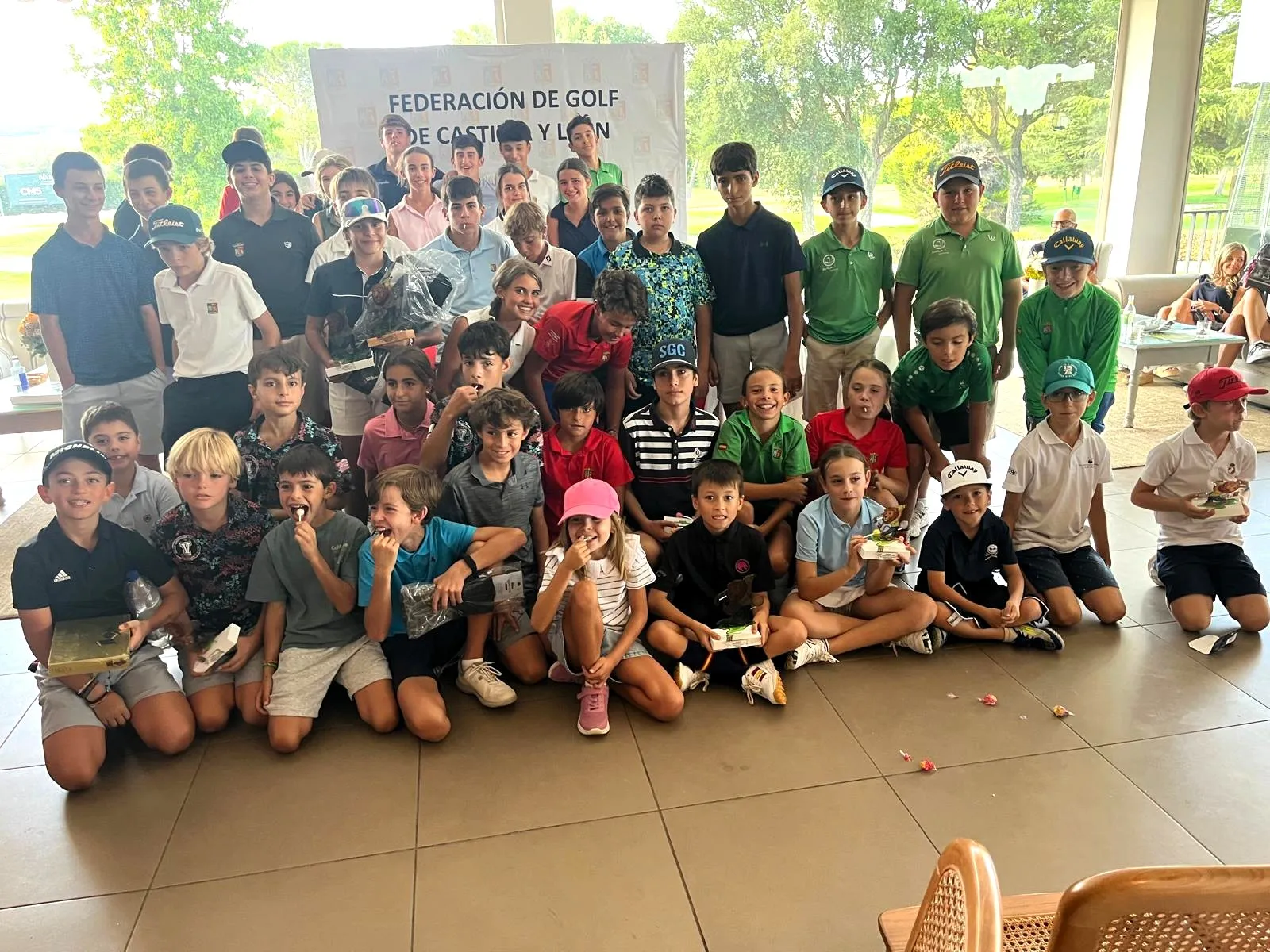 Foto de famlia de los participantes en el Pequecircuito regional de golf en una imagen cedida por la organización.
