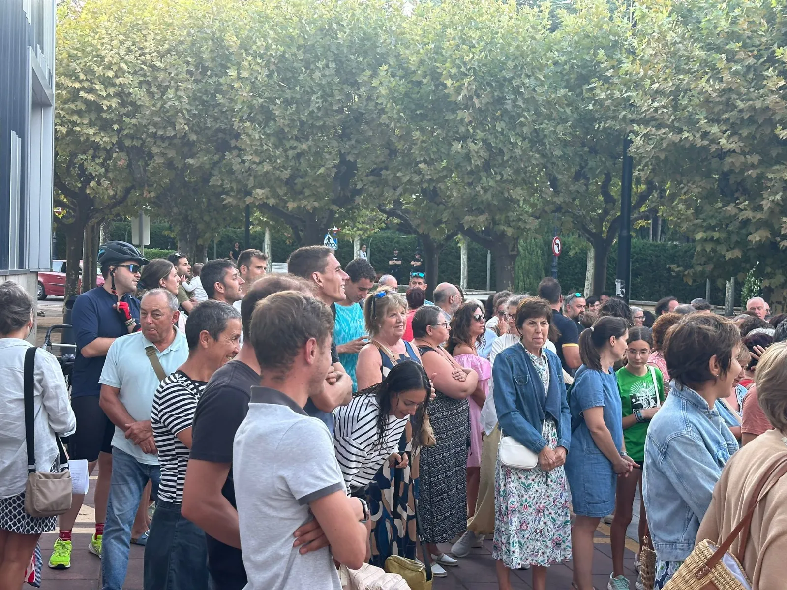 Foto 2 - Crece la movilizaci&oacute;n contra la gesti&oacute;n de las piscinas y las instalaciones deportivas en Soria