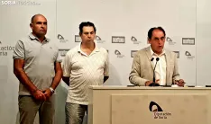 Imágenes de la firma del convenio entre Diputación y XTreme Covaleda