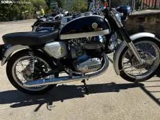 Foto 12 - Las motos hist&oacute;ricas hacen parada en Vinuesa