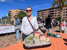 Foto 8 - Segunda mano, talento artesanal y ambiente festivo abarrotan el Rastrillo de Los Royales