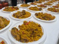 Foto 7 - Camaretas se vuelca con los damnificados de Venezuela y Colombia en una jornada de paella y convivencia solidaria