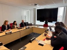 Foto 4 - La Junta pide en Bruselas fondos de movilidad adaptados a la dispersi&oacute;n rural