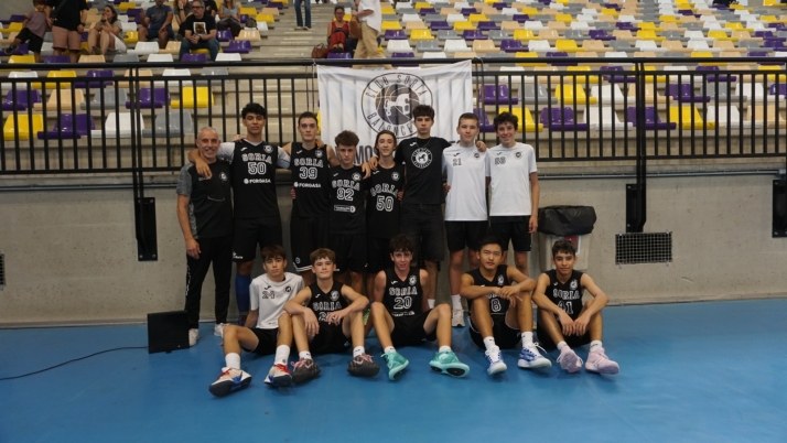 El CSB Cadete Negro asciende a Primera División tras superar al Basket Pisones